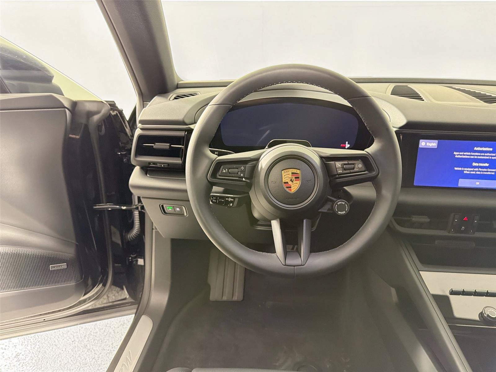 Certified 2026 Porsche Macan 4 Electric RWD image 18