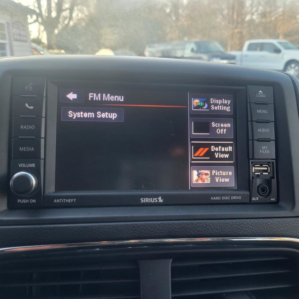 Used 2018 Dodge Grand Caravan SE w/ UConnect Hands-Free Group image 16