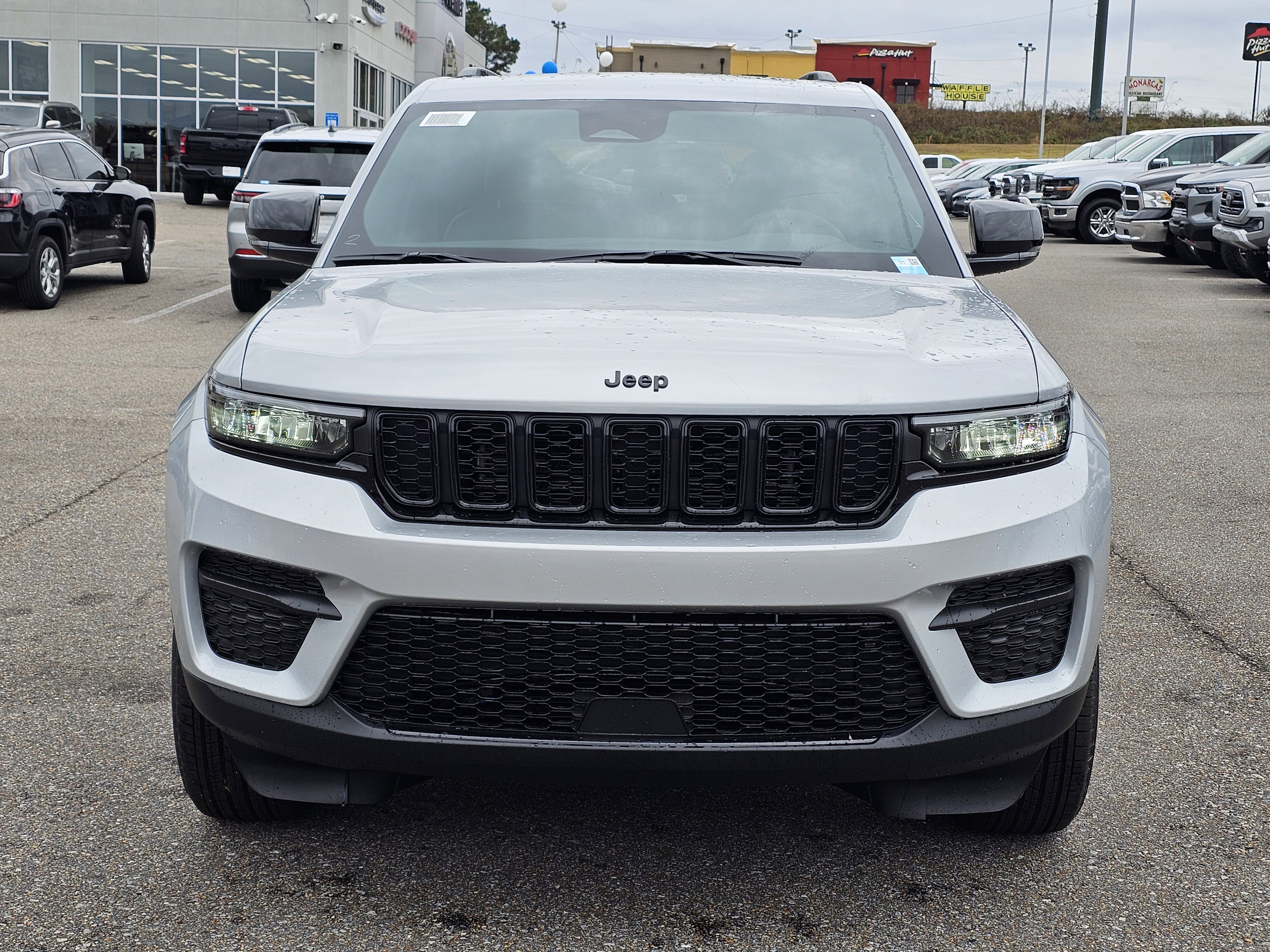 New 2025 Jeep Grand Cherokee Altitude video 2
