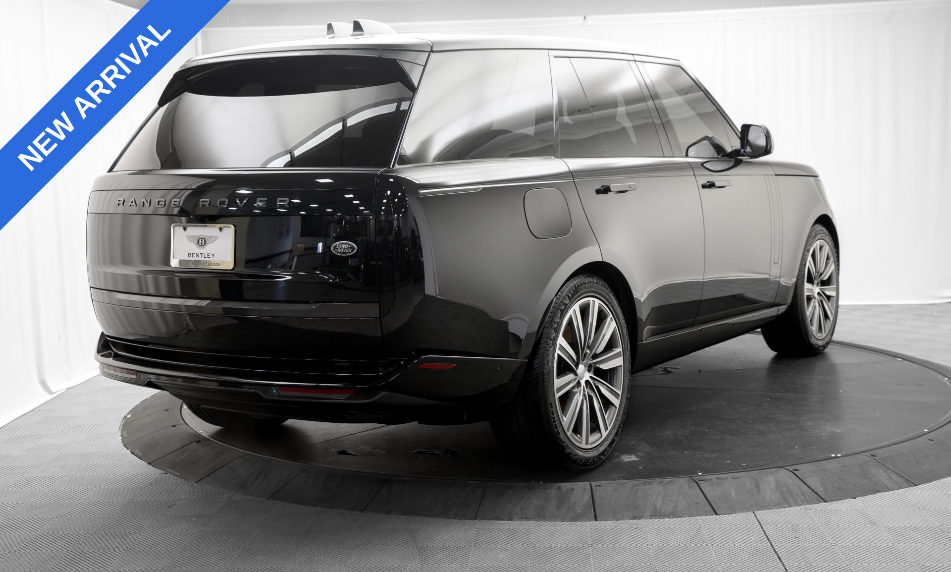 Used 2023 Land Rover Range Rover SE AWD/4WD image 7
