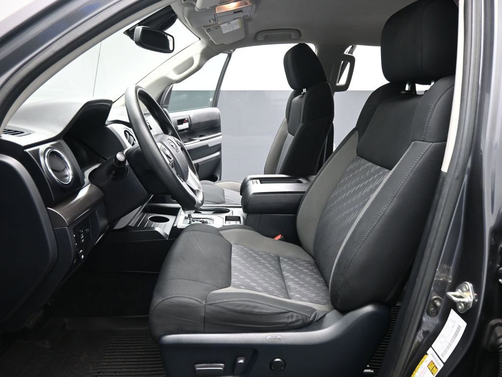 Used 2018 Toyota Tundra SR5 w/ TRD Off Road Package image 10