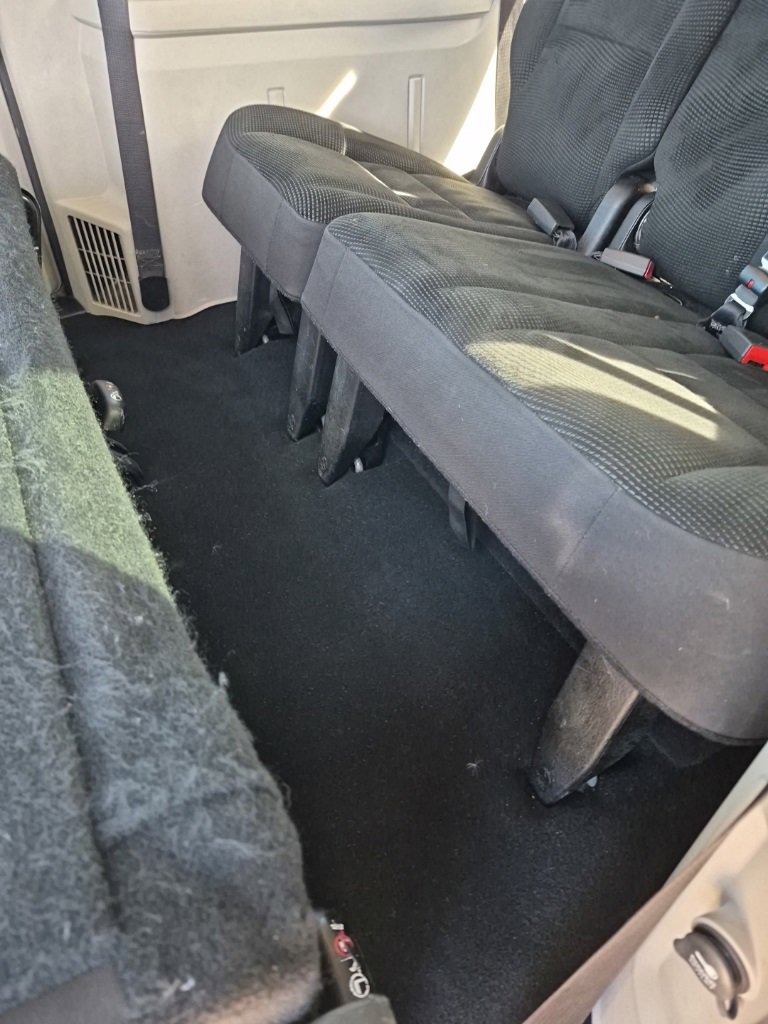 Used 2020 Dodge Grand Caravan SE w/ UConnect Hands-Free Group image 29