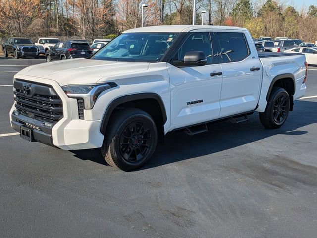 Used 2022 Toyota Tundra SR5 w/ SR5 Convenience Package image 8