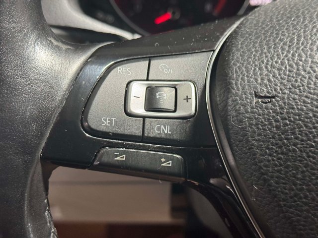 Used 2017 Volkswagen Passat 1.8T SE FWD image 26