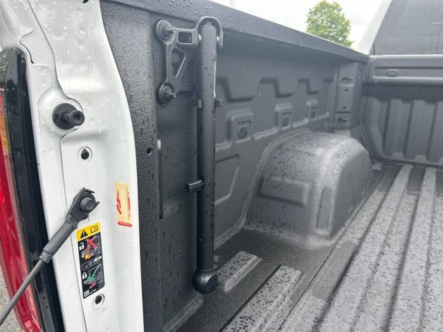 Used 2025 GMC Sierra 1500 AT4 w/ AT4 Premium Package AWD/4WD image 10