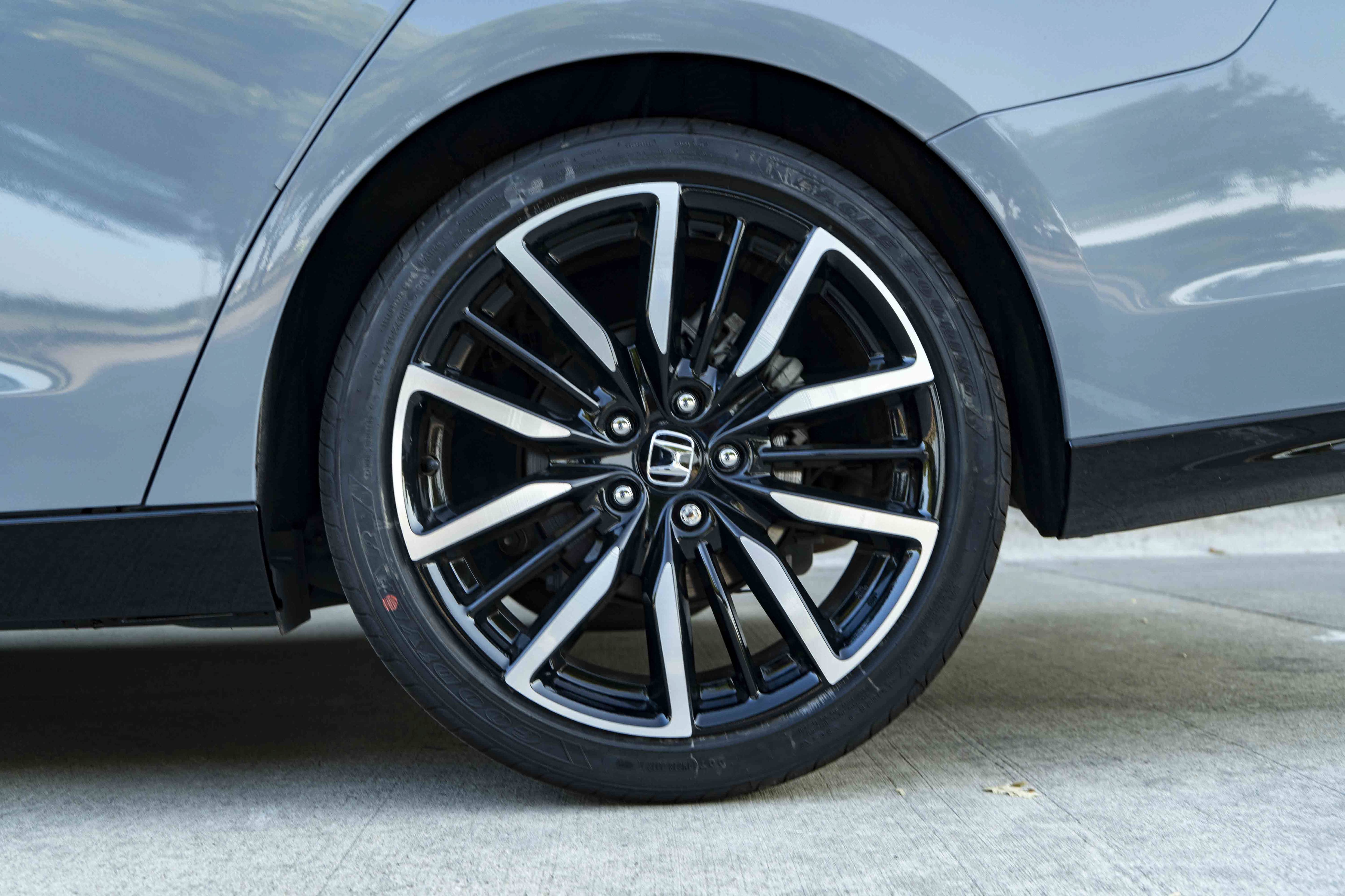 Used 2023 Honda Accord Touring image 14