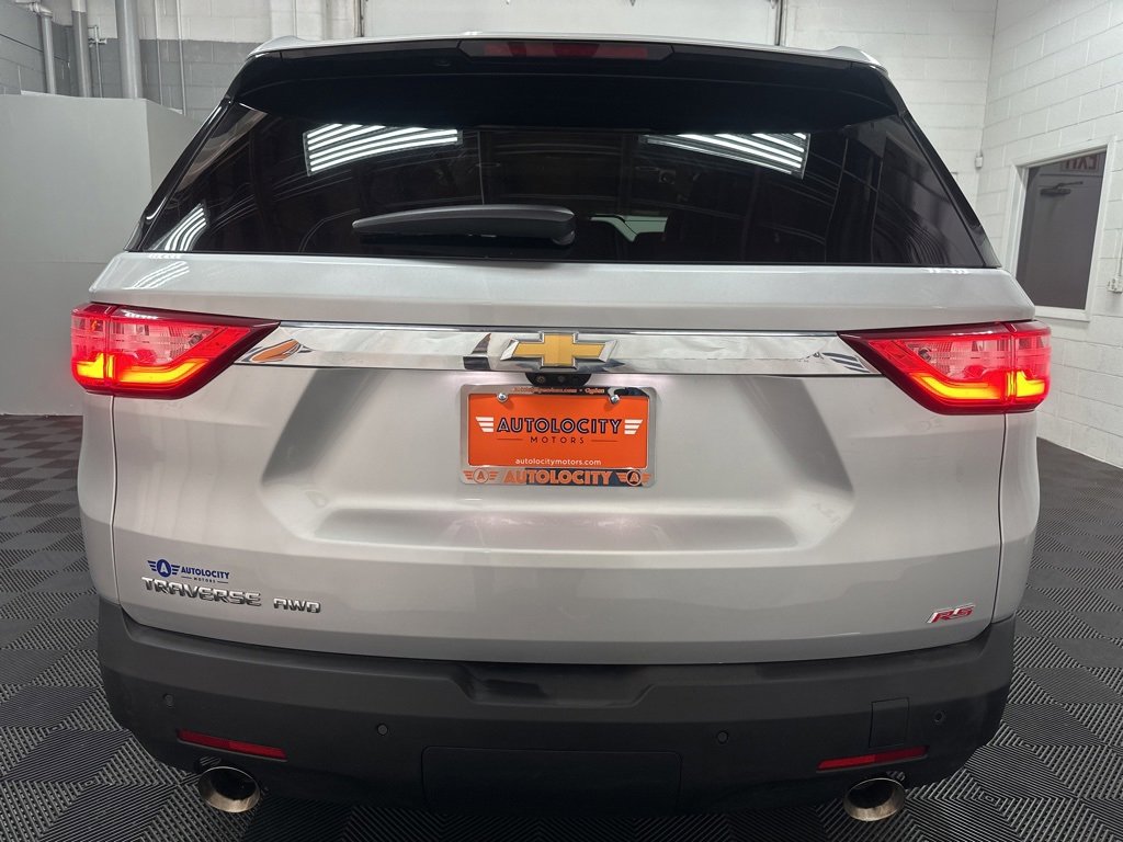 Used 2021 Chevrolet Traverse RS image 8