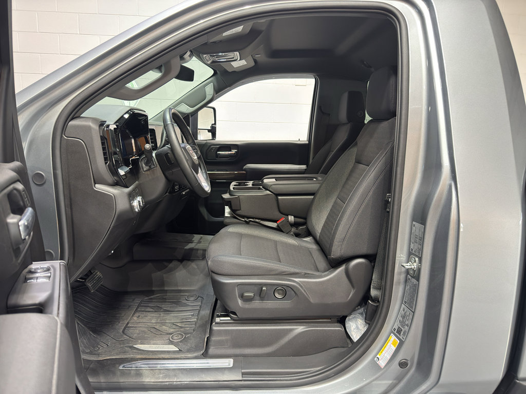 Used 2026 GMC Sierra 3500 SLE image 12