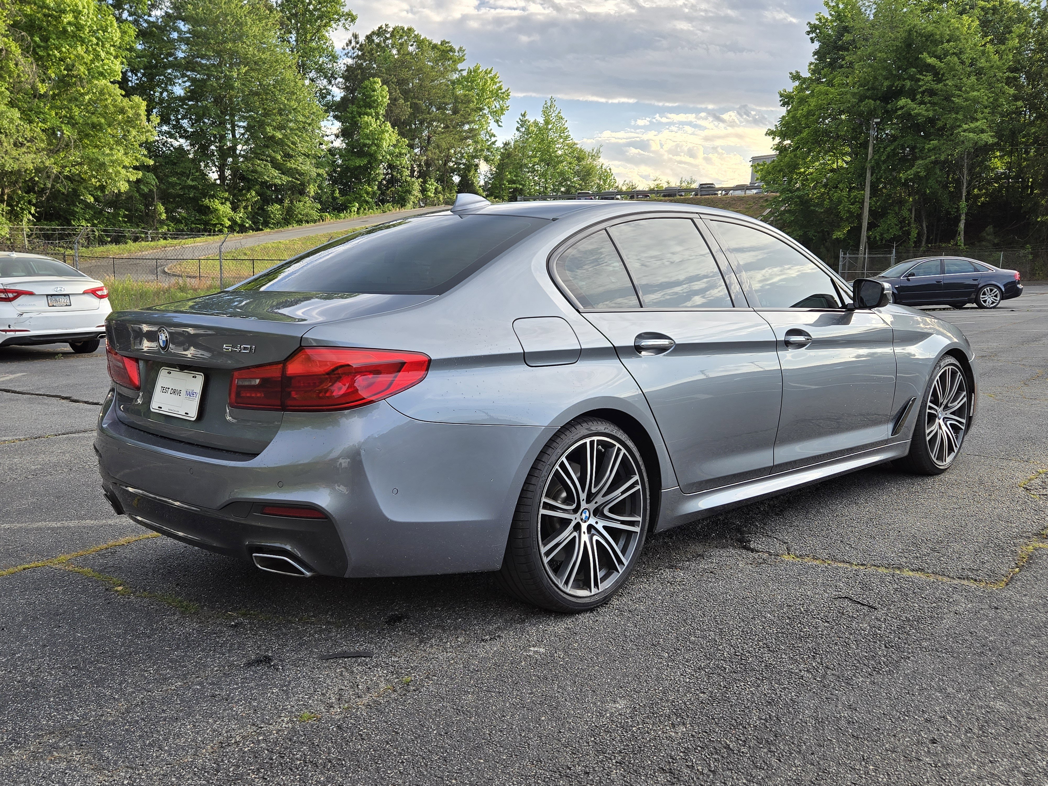 Used 2018 BMW 540i RWD image 5