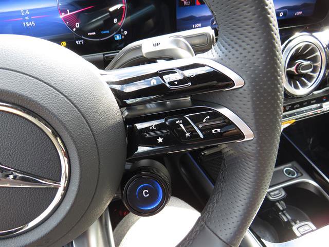 Used 2025 Mercedes-Benz GLA 35 AMG 4MATIC image 12