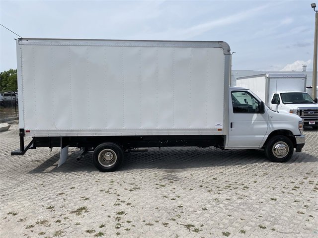 New 2025 Ford E-450 and Econoline 450 Super Duty w/ Power Equipment Group image 5