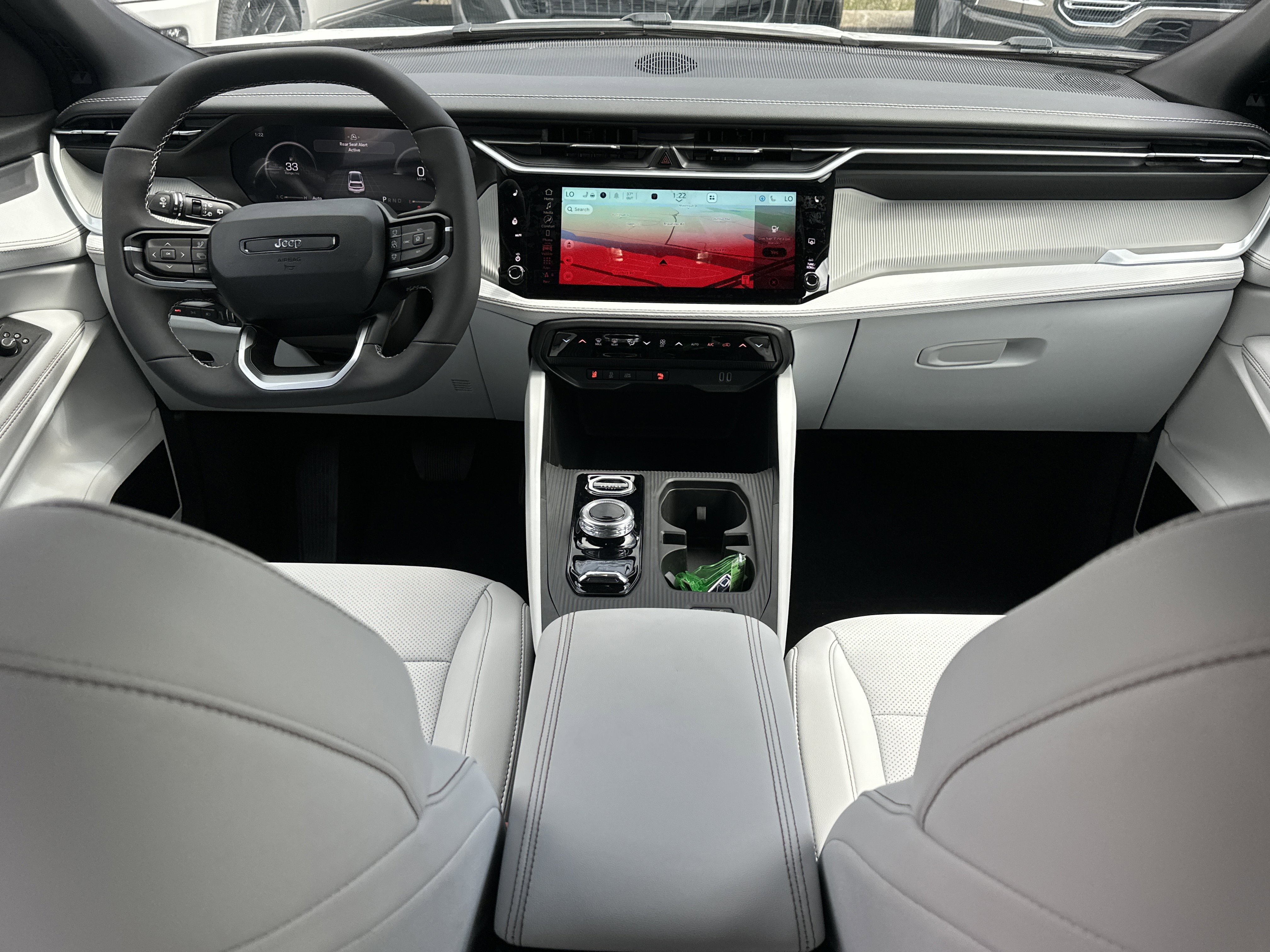 New 2026 Jeep Cherokee Limited AWD/4WD image 32