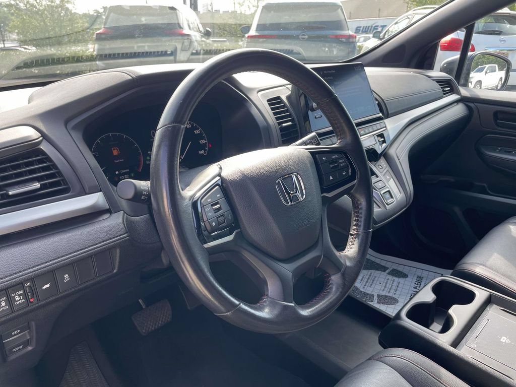 Used 2025 Honda Odyssey Sport-L image 18