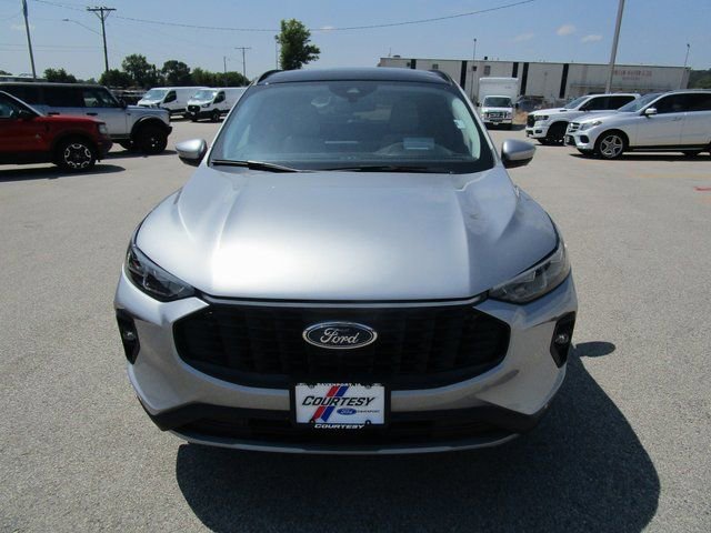 New 2024 Ford Escape SE w/ PHEV Premium Package image 2