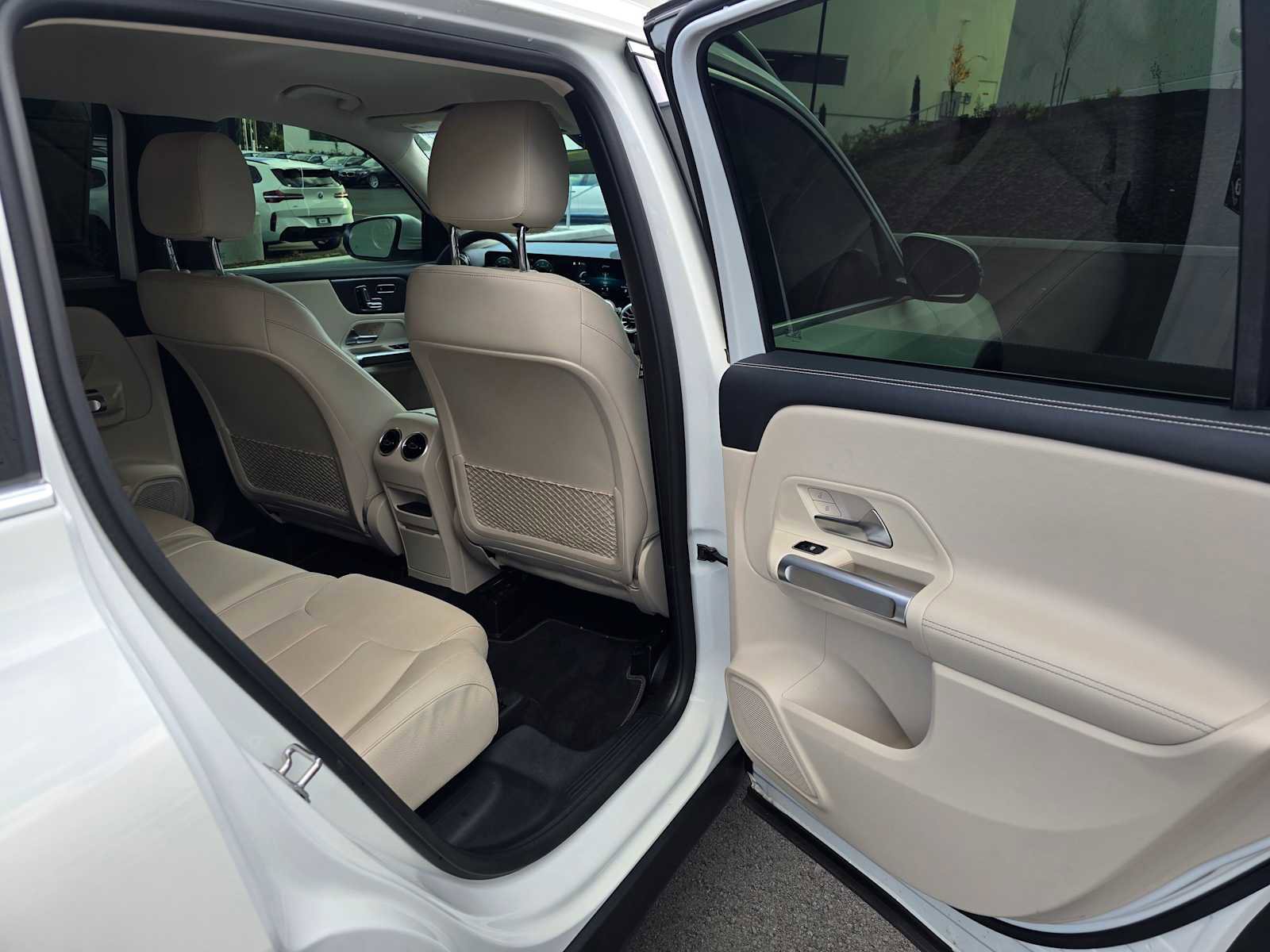 Used 2022 Mercedes-Benz GLB 250 GLB 250 image 13