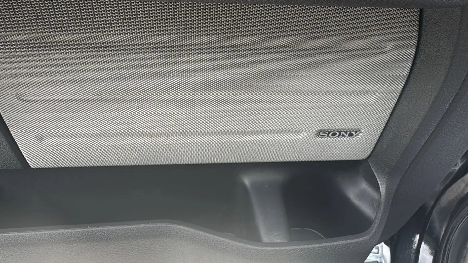 Used 2013 Ford F150 Lariat w/ Luxury Equipment Group image 16