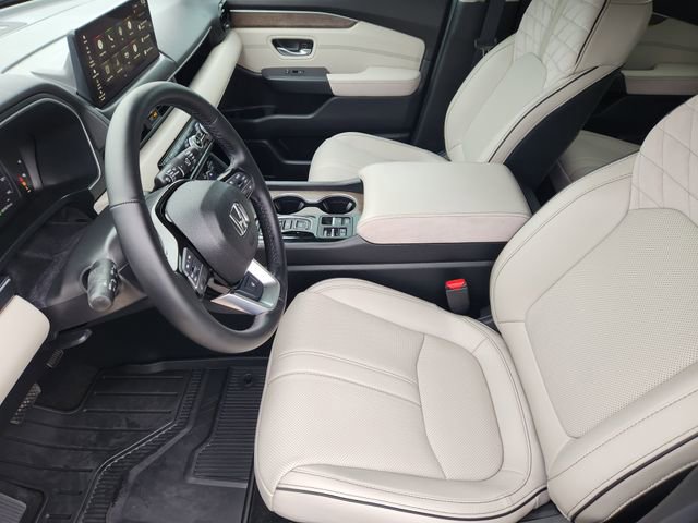 Used 2026 Honda Pilot Elite image 11