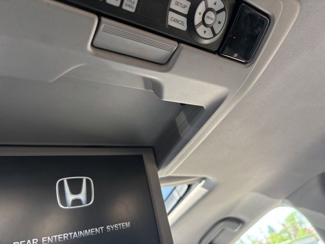 Used 2016 Honda Pilot Touring image 47
