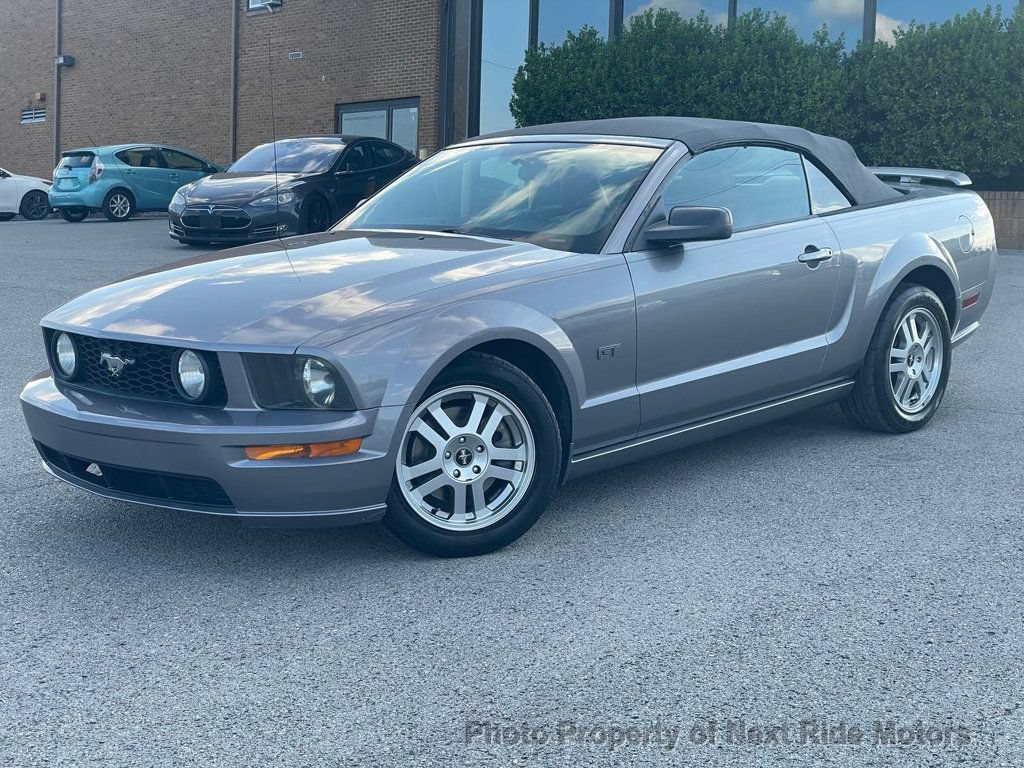 Used 2006 Ford Mustang GT RWD image 7