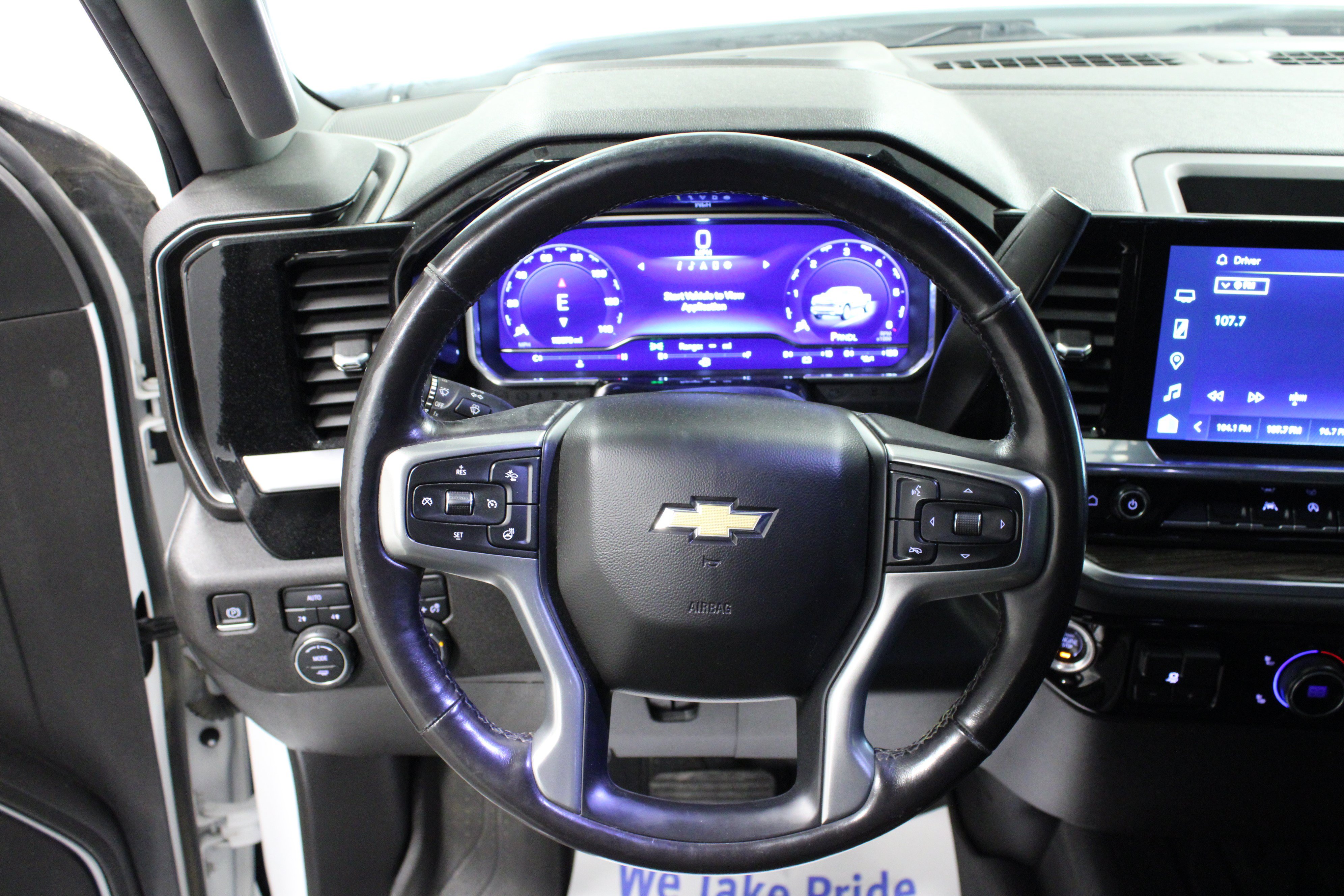 Used 2023 Chevrolet Silverado 1500 LT w/ Protection Package AWD/4WD image 17