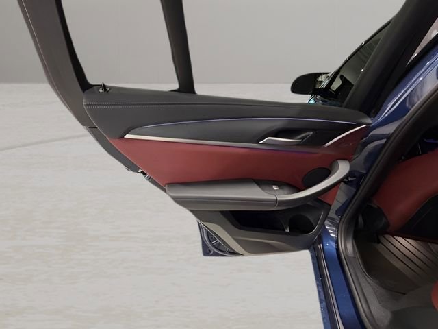 Used 2024 BMW X4 M40i w/ Premium Package image 34