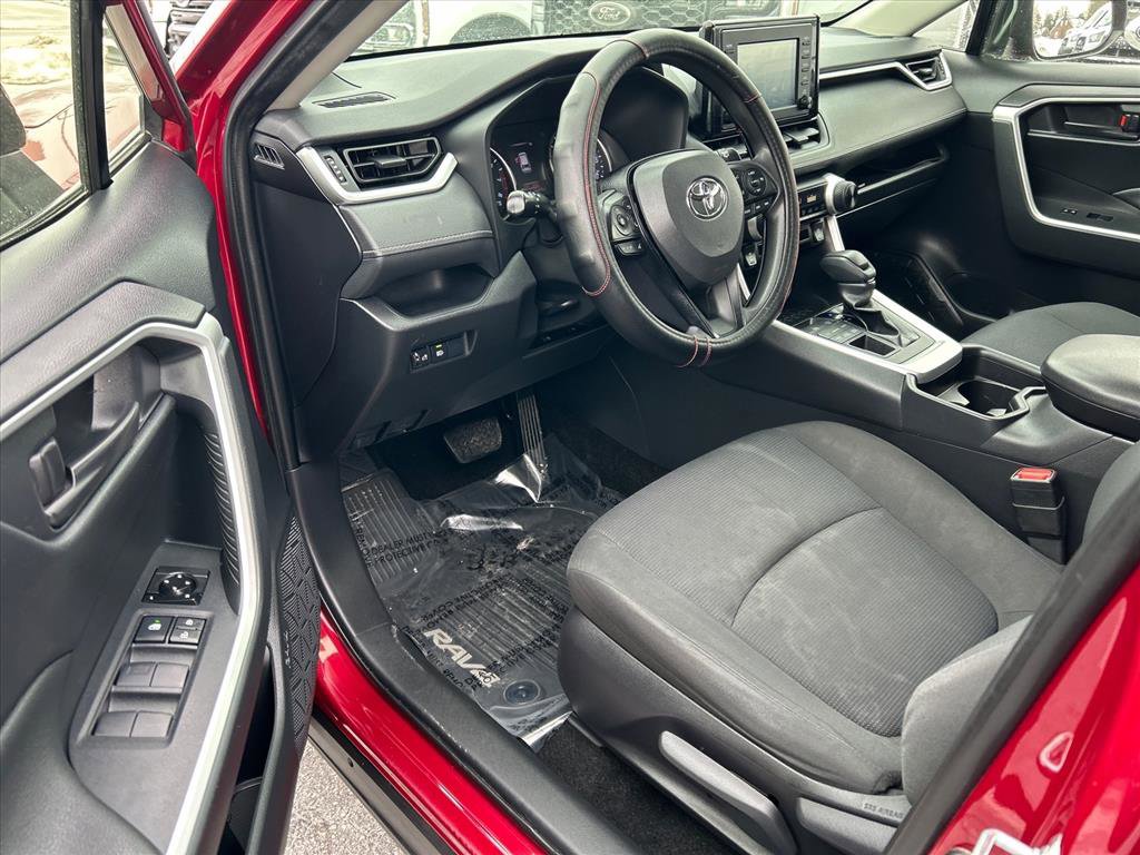 Used 2019 Toyota RAV4 LE w/ All Weather Liner Package image 7