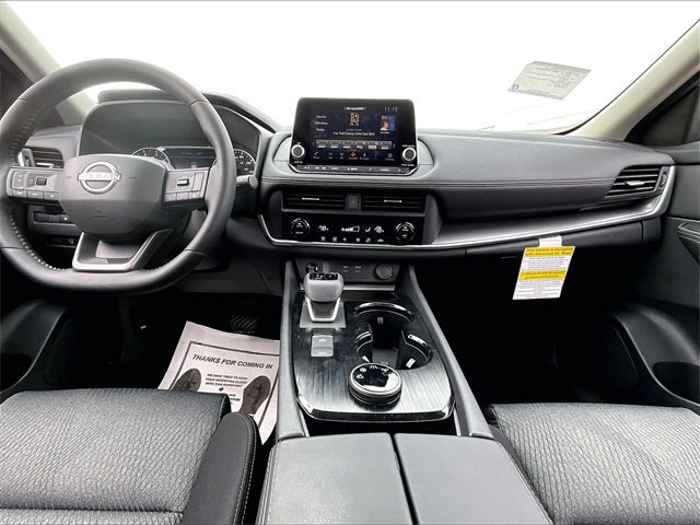 Used 2025 Nissan Rogue SV image 20