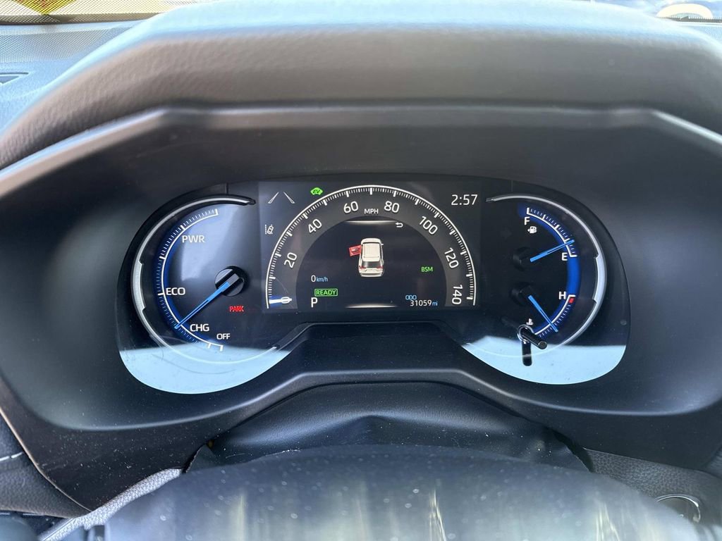 Used 2025 Toyota RAV4 XLE image 14