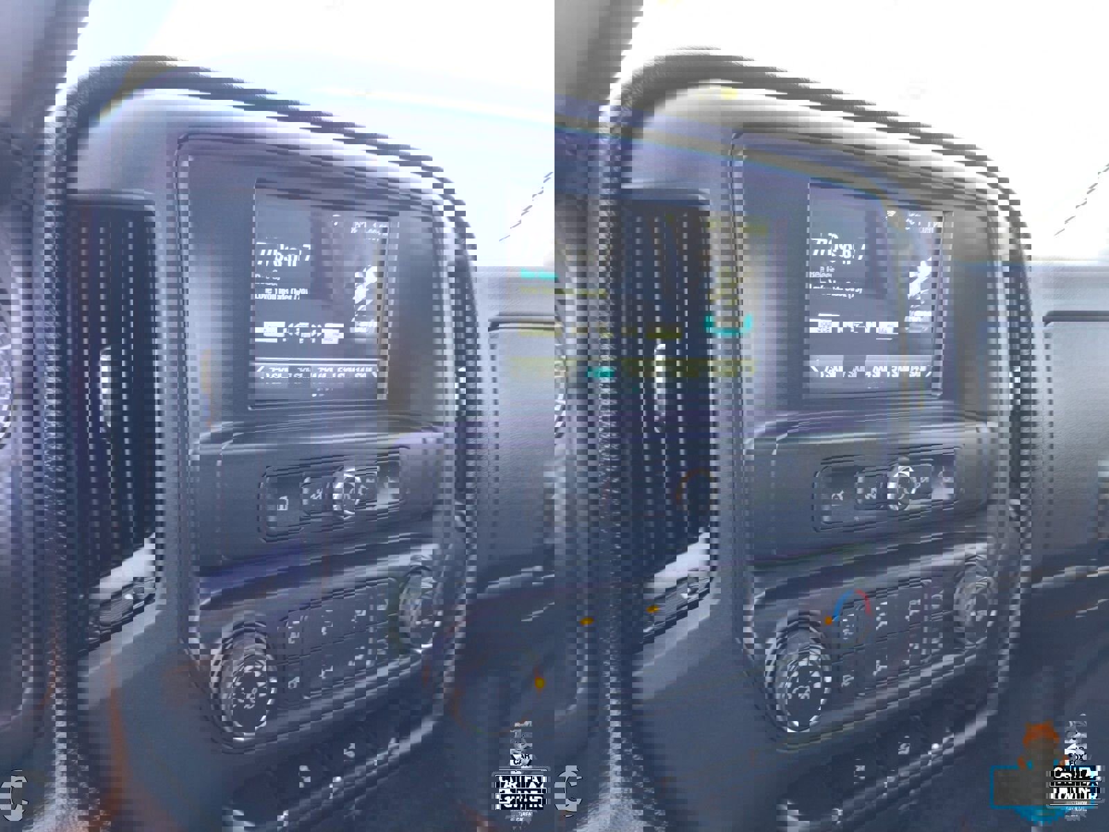 Used 2018 Chevrolet Silverado 1500 Custom w/ Custom Value Package RWD image 20