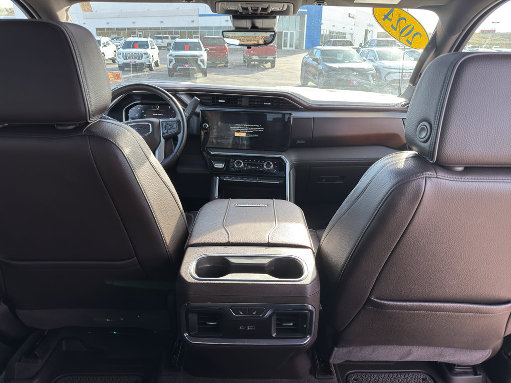 Used 2024 GMC Sierra 3500 Denali w/ Denali Reserve Package image 13