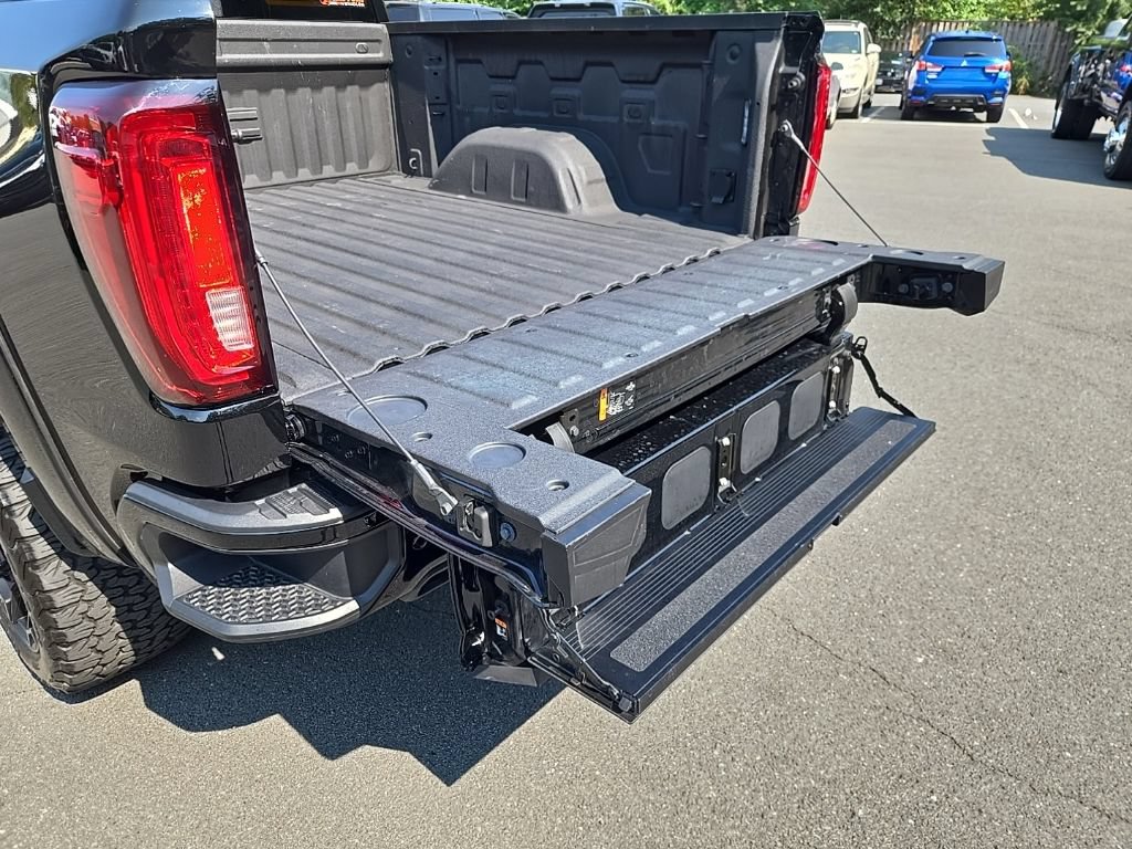 Used 2025 GMC Sierra 1500 AT4 w/ AT4 Premium Package AWD/4WD image 62
