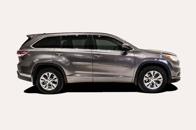 Used 2014 Toyota Highlander Plus image 4