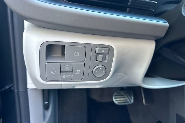 Used 2023 Hyundai Ioniq 6 Limited RWD image 38