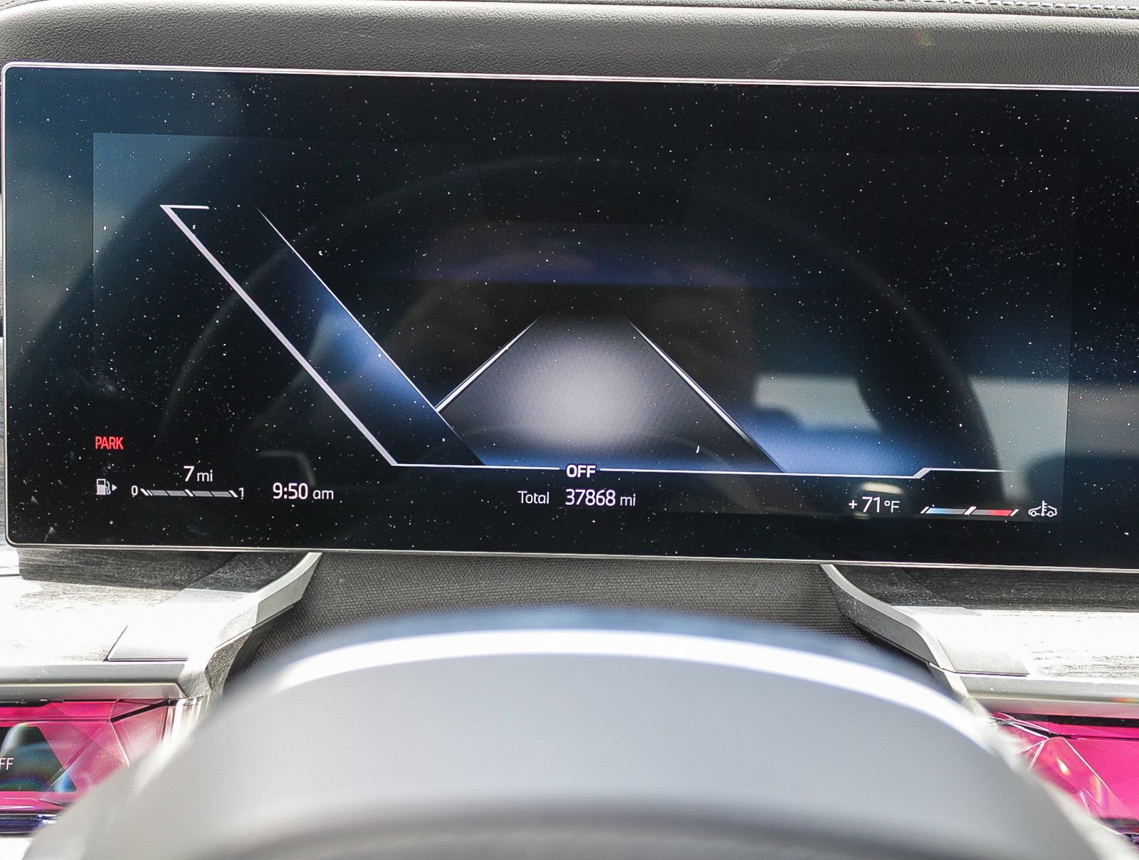 Used 2025 BMW 740i RWD image 25