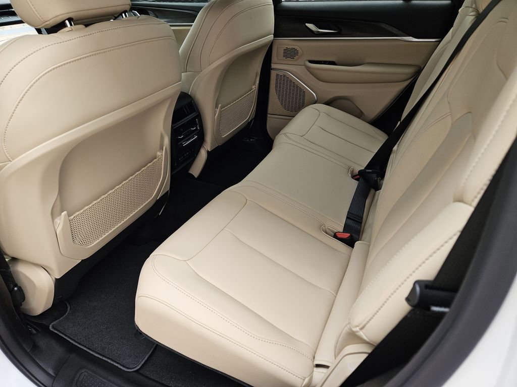 New 2026 Jeep Grand Cherokee Limited image 14