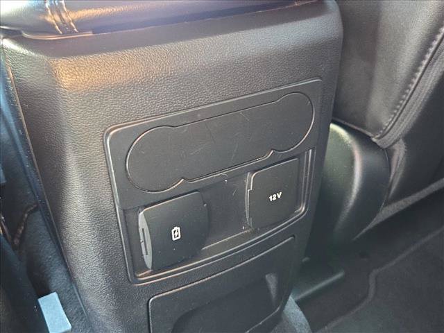 Used 2024 Ford Explorer XLT w/ Equipment Group 202A RWD image 16