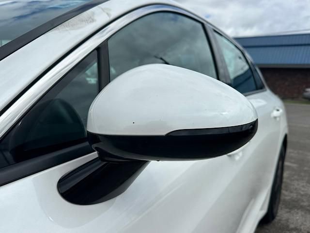 Used 2025 Kia K5 LXS image 11