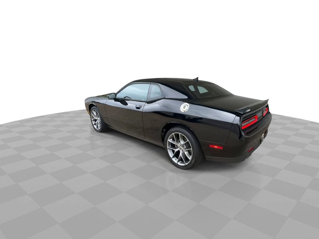 Used 2023 Dodge Challenger SXT w/ Plus Package RWD image 6