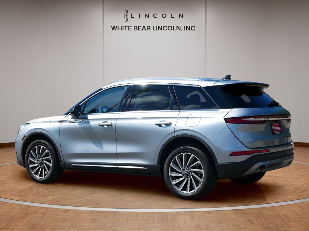 Used 2023 Lincoln Corsair Reserve w/ Equipment Group 201A AWD/4WD image 7