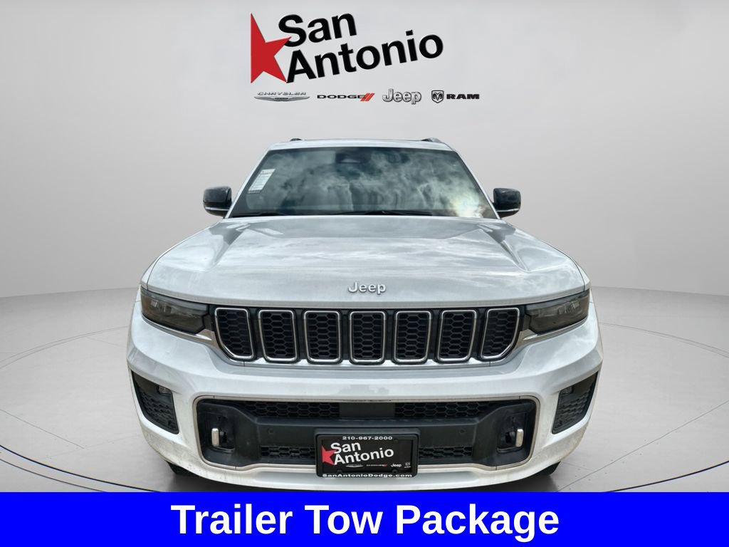 New 2025 Jeep Grand Cherokee L Overland w/ Trailer Tow Package AWD/4WD image 4