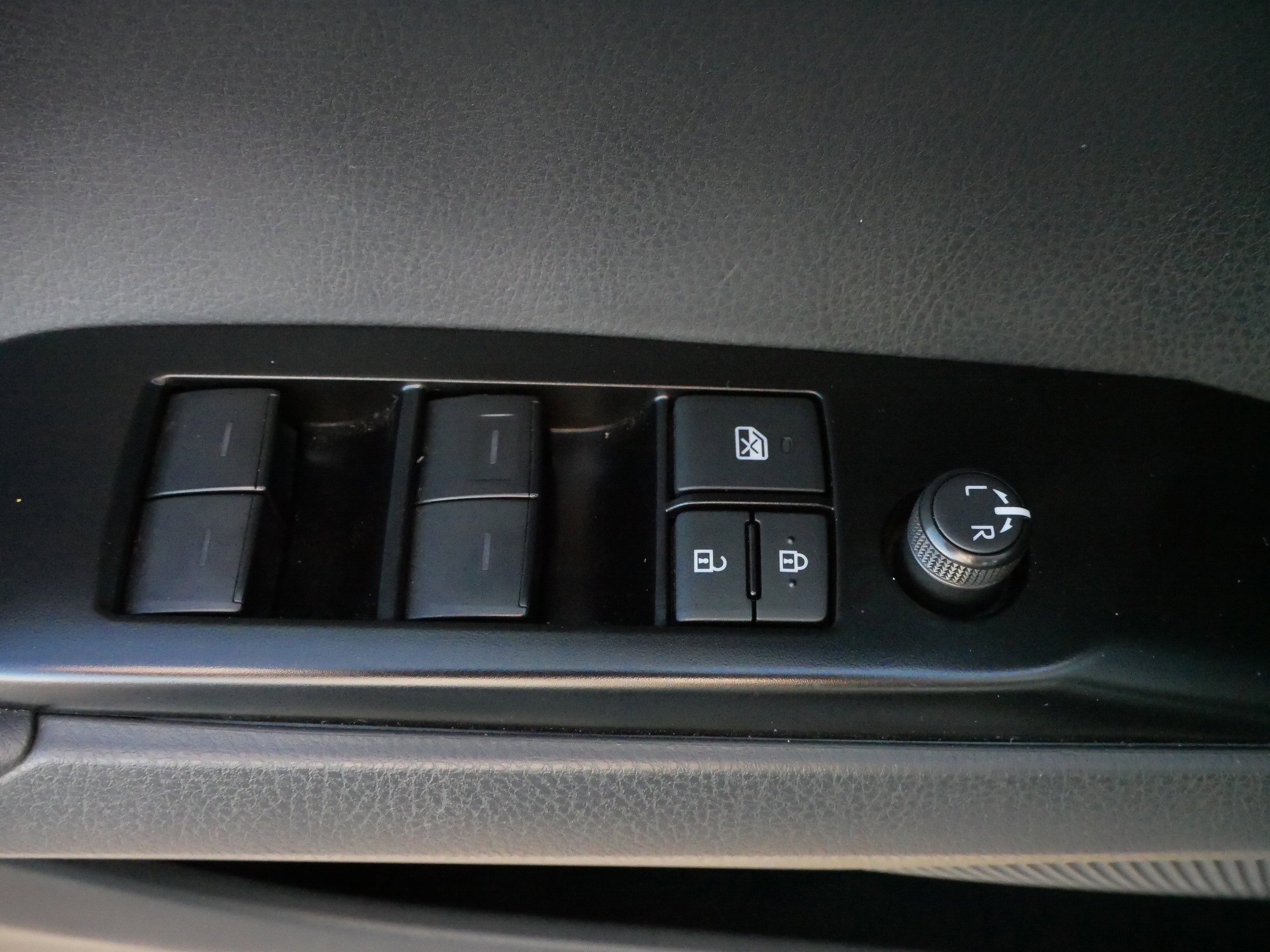 Certified 2025 Toyota Camry LE image 21