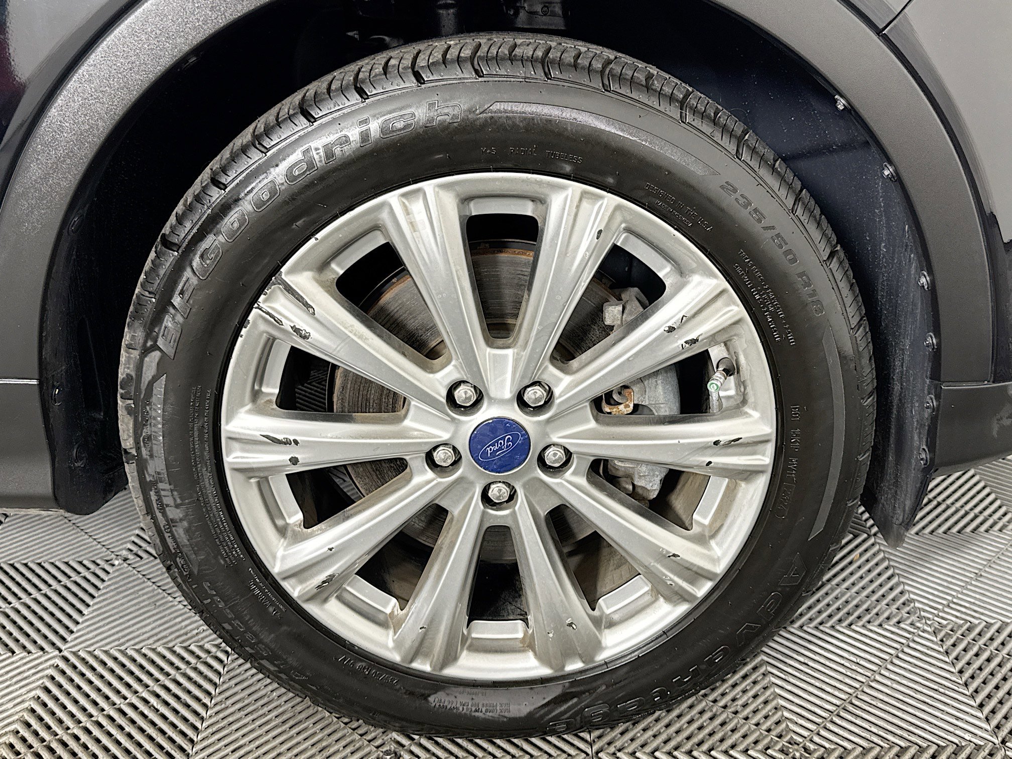 Used 2017 Ford Escape Titanium FWD image 31