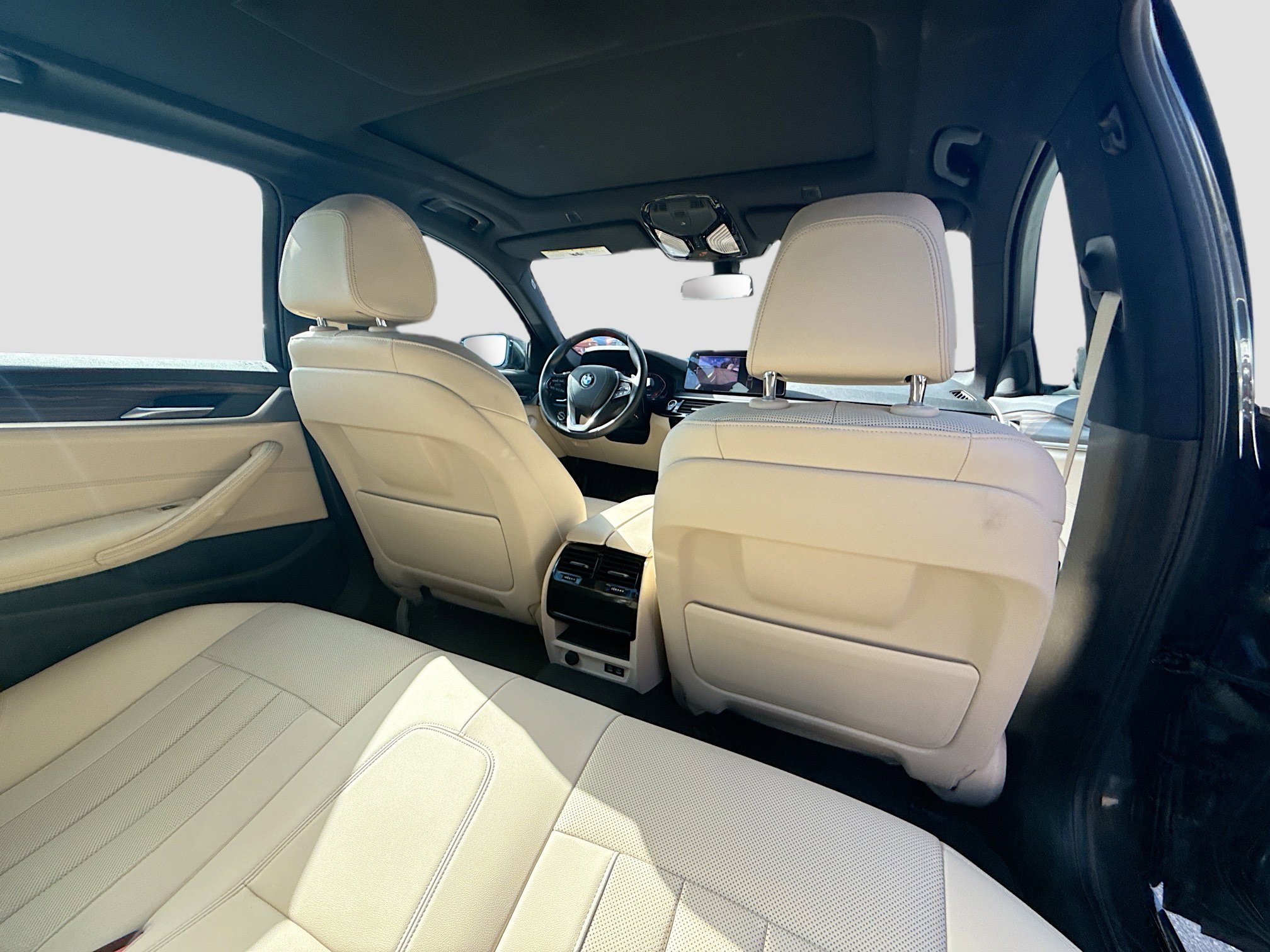 Used 2022 BMW 530i xDrive image 28