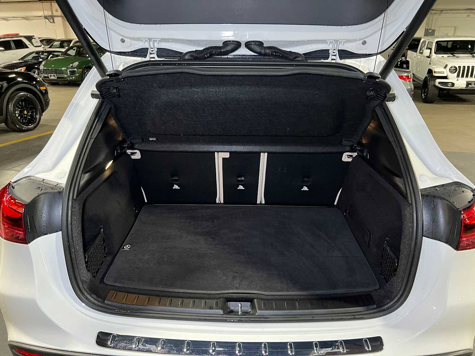 Certified 2025 Mercedes-Benz GLA 250 4MATIC image 18