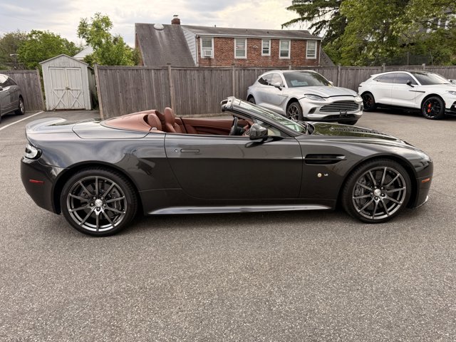 Used 2017 Aston Martin V12 Vantage S RWD image 6