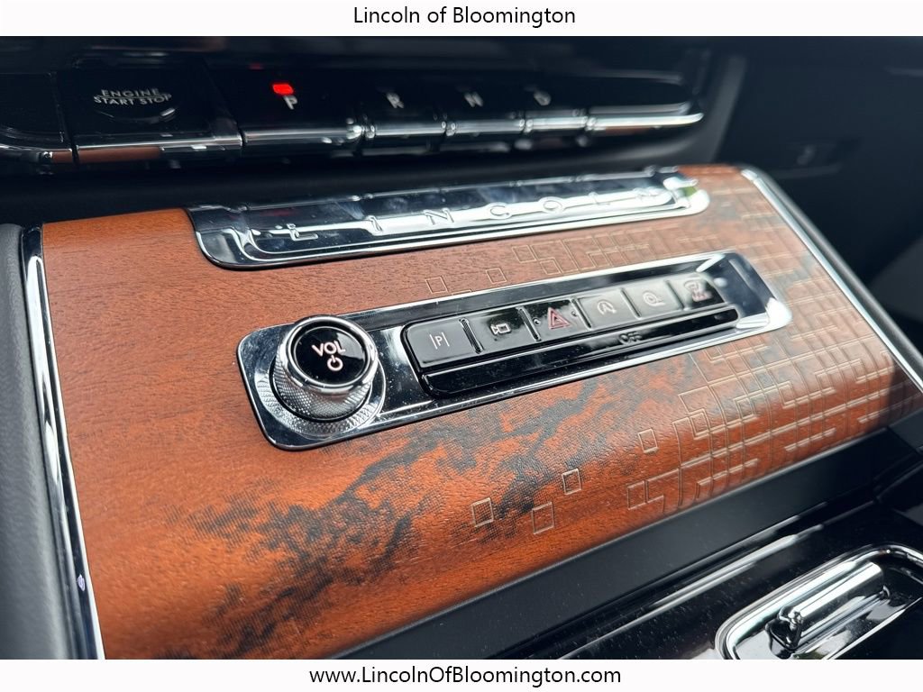 New 2025 Lincoln Aviator Black Label image 44