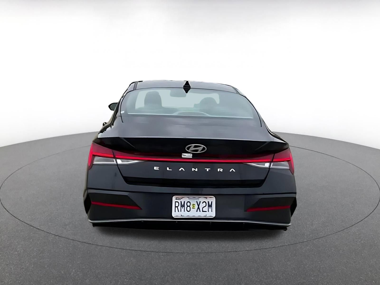 Used 2025 Hyundai Elantra SEL image 12