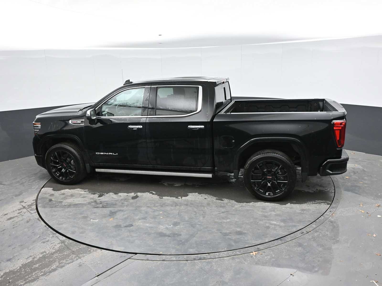 New 2024 GMC Sierra 1500 Denali w/ Technology Package AWD/4WD image 28