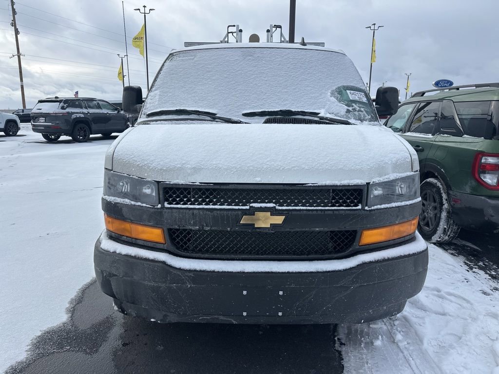 Used 2025 Chevrolet Express 2500 Extended w/ Communications Package image 14