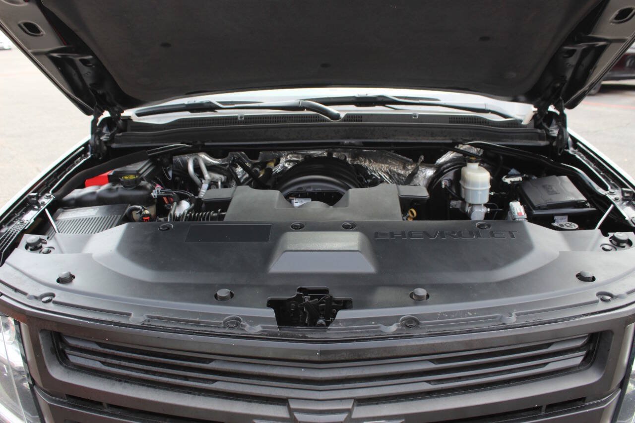 Used 2015 Chevrolet Tahoe LTZ AWD/4WD image 9